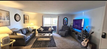 294 Berkshire Ln in Melbourne, FL - Foto de edificio - Building Photo