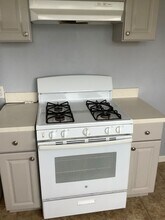 105-109 Marina Way S in Richmond, CA - Building Photo - Building Photo