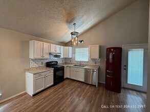 6107 8th Dr in Lubbock, TX - Building Photo - Building Photo