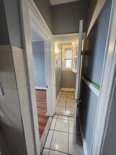 32 Leo Pl, Unit 3rd Floor in Newark, NJ - Foto de edificio - Building Photo