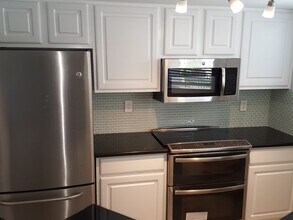 2500 Burleson Rd in Austin, TX - Building Photo - Building Photo