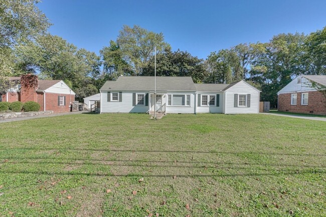 1402 N Tennessee Blvd in Murfreesboro, TN - Building Photo - Building Photo