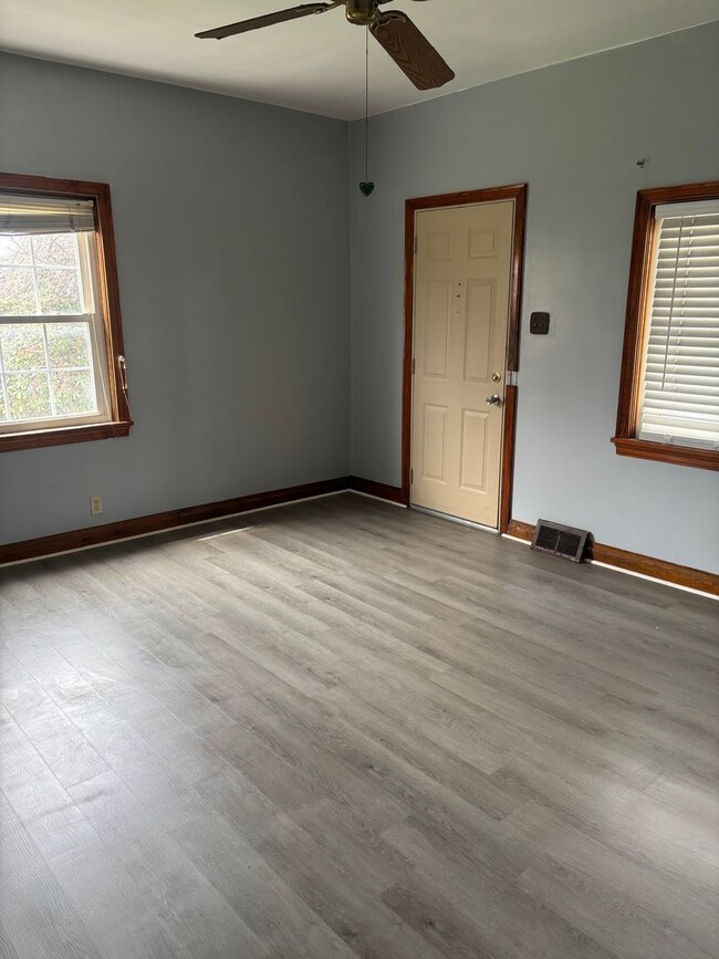 712 E Reynolds St in New Castle, PA - Building Photo - Building Photo