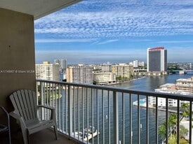 1965 S Ocean Dr in Hallandale Beach, FL - Building Photo