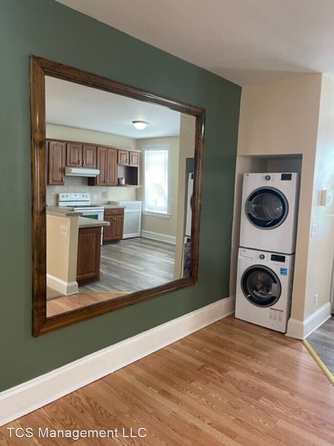 1630 Wakeling St photo'