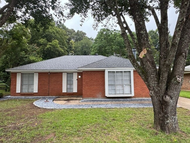 205 Townsend Dr