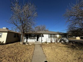 1602 39th St in Lubbock, TX - Building Photo
