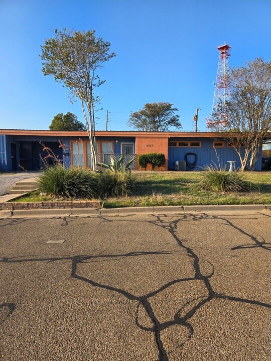 4719 Colonial Ave in Waco, TX - Building Photo