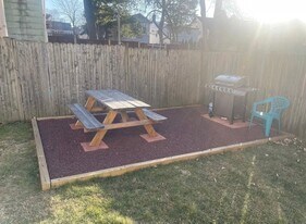 743-745 Center St in Bethlehem, PA - Building Photo