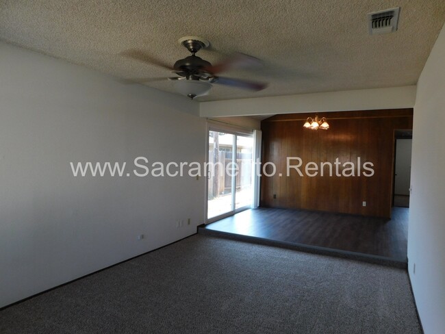 6070 Margo Dr in Orangevale, CA - Building Photo - Building Photo