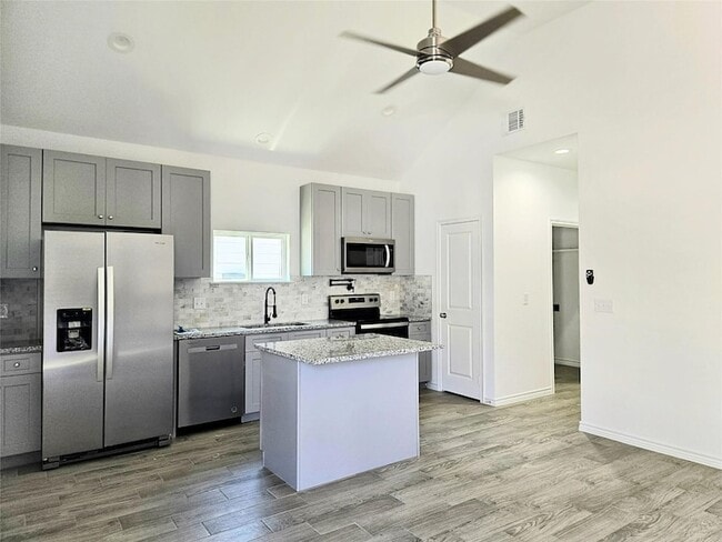 16979 W Juneau St in Montgomery, TX - Building Photo - Building Photo