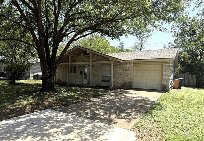 property at 2805 Ashdale Dr