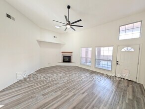 363 Pinon Creek Rd SE in Albuquerque, NM - Building Photo - Building Photo