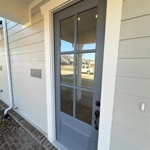 9575 Speaker Dr in Frisco, TX - Foto de edificio - Building Photo