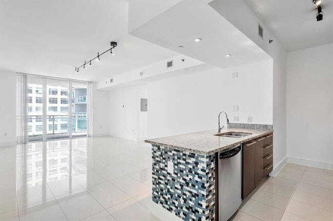 property at 951 Brickell Ave