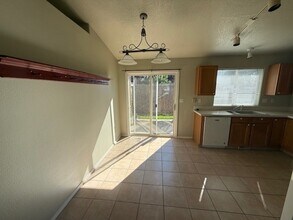 2526 N Iris Pl in Boise, ID - Building Photo - Building Photo