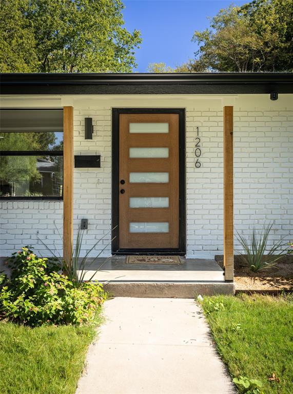 1206 Cloverleaf Dr in Austin, TX - Building Photo - Building Photo