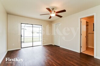 17460 Oriole Rd in Ft. Myers, FL - Foto de edificio - Building Photo