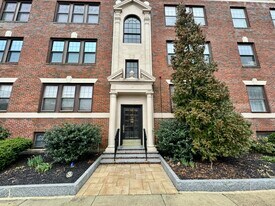 1992 Commonwealth Ave, Unit 2 in Boston, MA - Building Photo