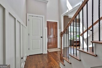 318 Stillwood Dr in Newnan, GA - Foto de edificio - Building Photo