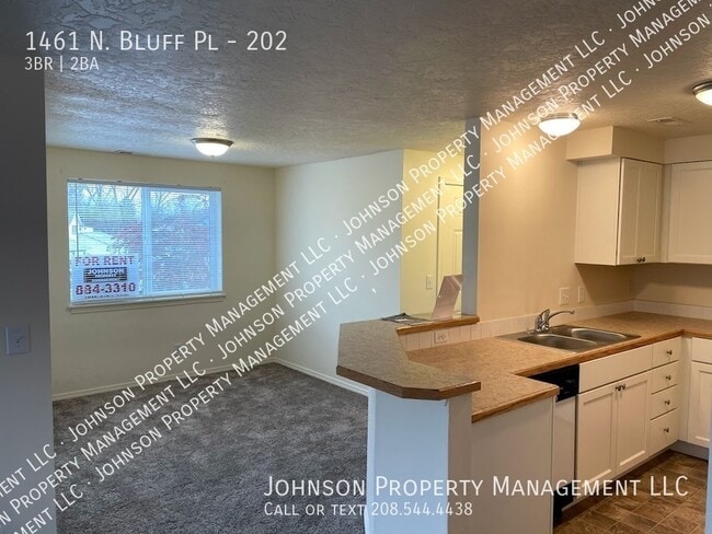 1461 N Bluff Pl in Boise, ID - Building Photo - Building Photo