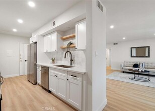 5411 Tyrone Ave in Los Angeles, CA - Building Photo - Building Photo