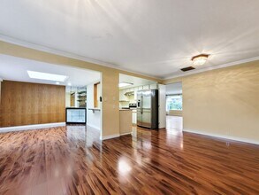 1856 174th Pl NE in Bellevue, WA - Building Photo - Building Photo