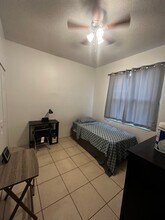 4277 NE 10th Ct in Homestead, FL - Building Photo - Building Photo