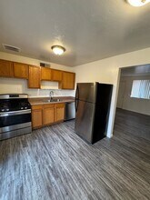 350 N Silverbell Rd in Tucson, AZ - Building Photo - Building Photo