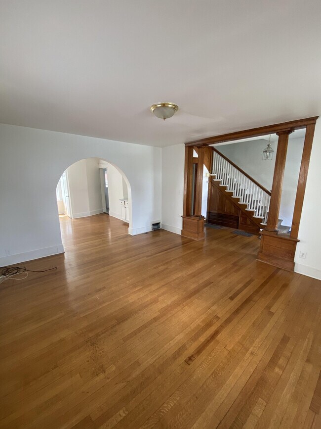 3419 Dewey Ave-Unit -3419 in Omaha, NE - Foto de edificio - Building Photo