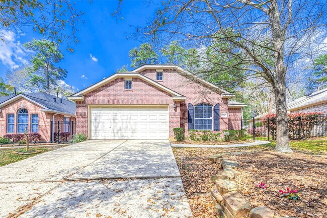 property at 134 E Foxbriar Forest Cir