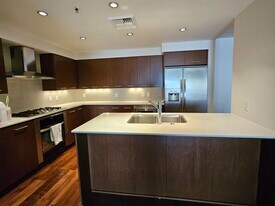 1310 NW Naito Pky, Unit 705 in Portland, OR - Building Photo