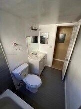 624 SW 16th Ave, Unit A in Fort Lauderdale, FL - Building Photo - Building Photo