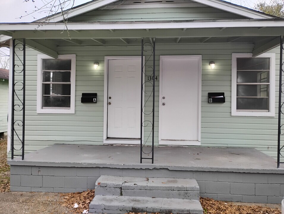 1304 Southern Ave in Hattiesburg, MS - Building Photo