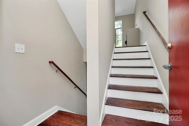 2040 Atherton Heights Ln in Charlotte, NC - Building Photo - Building Photo