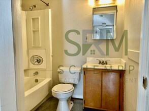 2614 W Jefferson St, Unit 4 in Louisville, KY - Foto de edificio - Building Photo