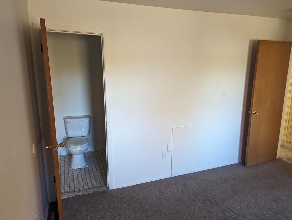 1001 White Oak Rd Rentals in Dover, DE