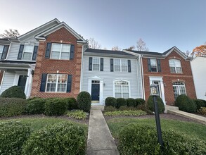 11477 Abbots Cross Ln in Glen Allen, VA - Foto de edificio - Building Photo