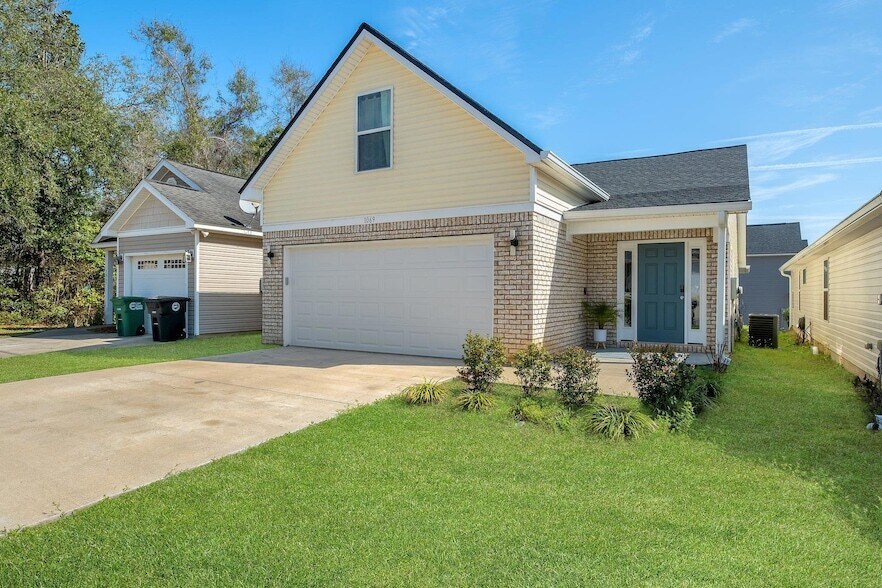 1069 Lacey Ln in Tallahassee, FL - Foto de edificio