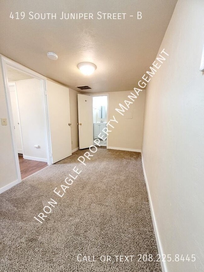 419 S Juniper St in Nampa, ID - Building Photo - Building Photo