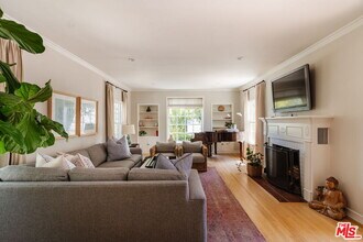 231 S Thurston Ave in Los Angeles, CA - Building Photo - Building Photo