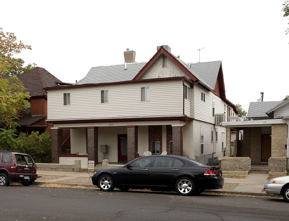 420 W 10th St in Pueblo, CO - Foto de edificio