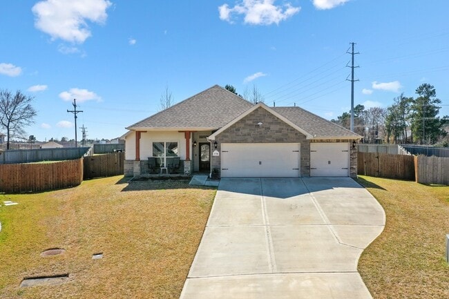 1730 Wandering Hls Rd, Unit 306 in Conroe, TX - Building Photo - Building Photo