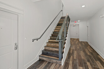 1551 Highland Rd in Baton Rouge, LA - Building Photo - Building Photo