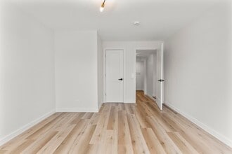431-431 N Main St, Unit 16 in Bristol, CT - Building Photo - Building Photo