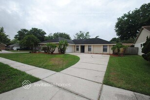 5102 Garden Vale Ave in Tampa, FL - Building Photo