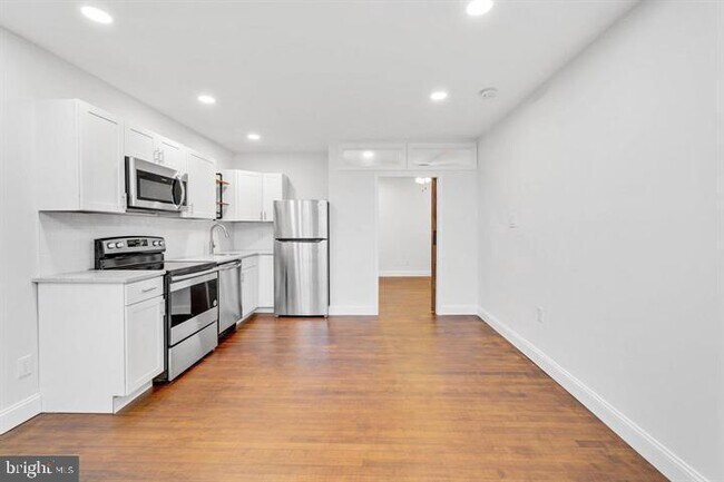 3876 Lancaster Ave in Philadelphia, PA - Building Photo - Building Photo