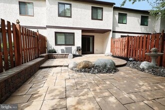 72 5 Crown Royal Cir in Evesham, NJ - Building Photo - Building Photo