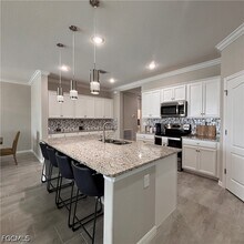 4028 E Hampton Cir in Alva, FL - Building Photo - Building Photo