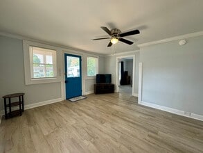 108 Virginia Ave in Chase City, VA - Building Photo - Building Photo